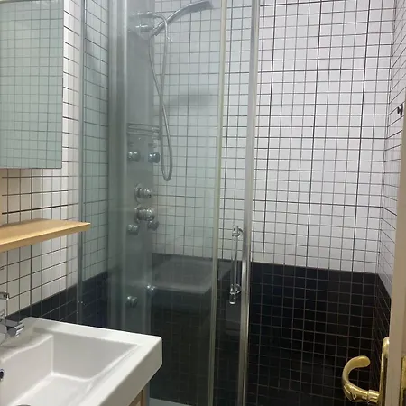 Apartman Parliament View Piano Bar Elysee *